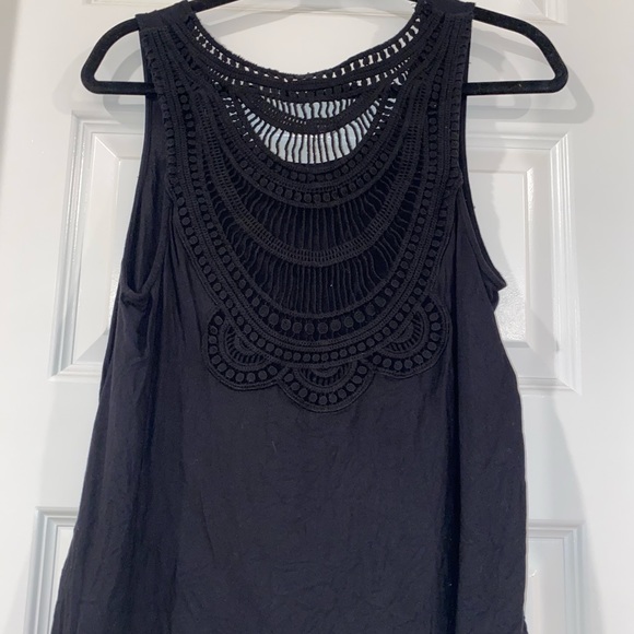 Roxy Crochet Tank - Picture 2 of 3